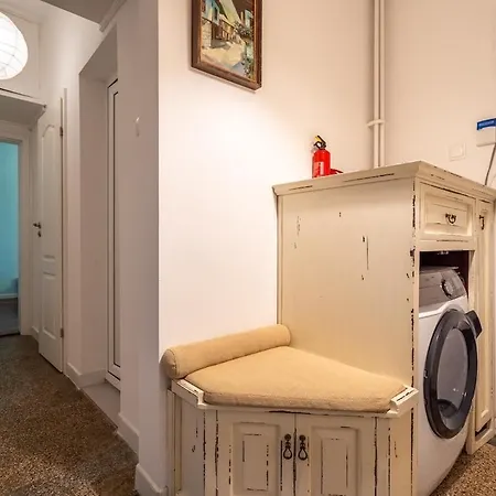 Vintage And Stylish 2bdrm * Sofia