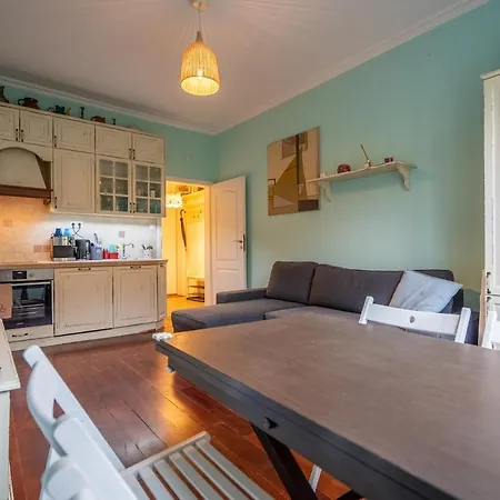 Vintage And Stylish 2bdrm Apartament *